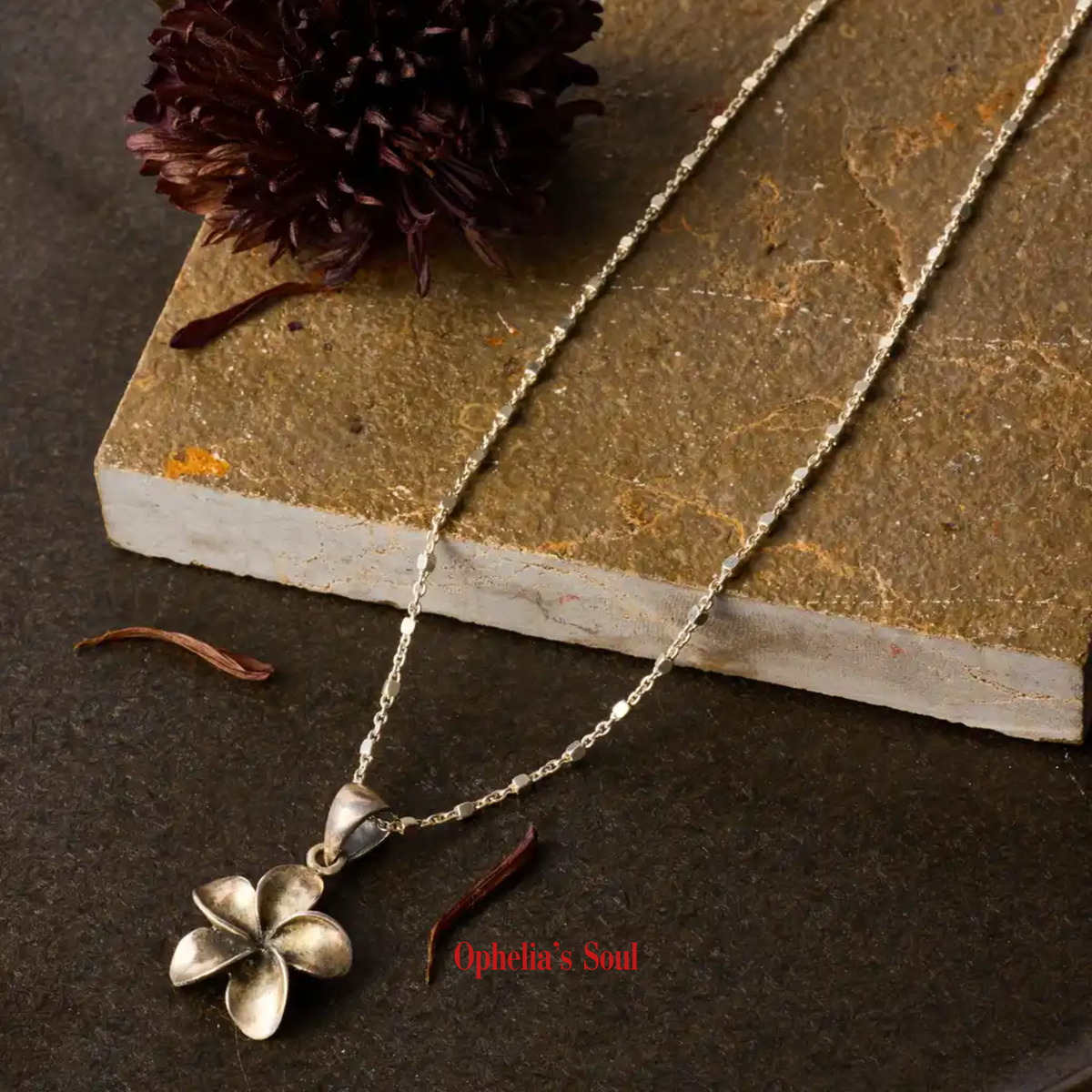 COLLAR MARI GOLD